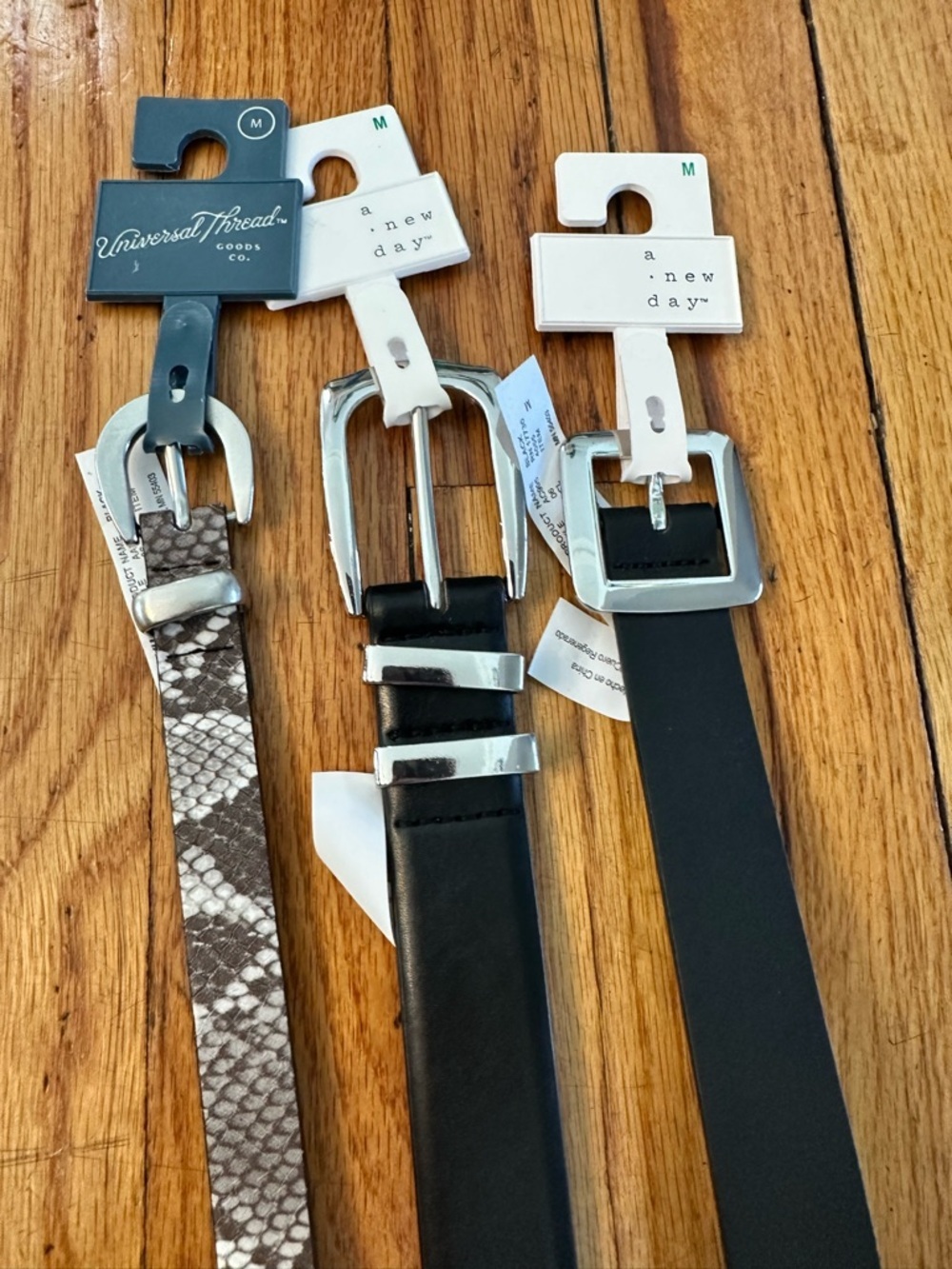 Assorted Women's Belts - Size M - a New Day and Universal Thread - nwt - Picture 2 of 4